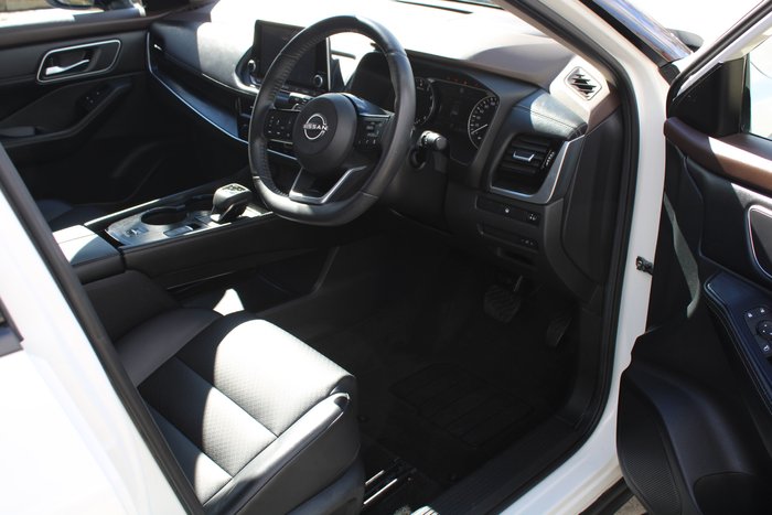 2023 Nissan X-TRAIL ST-L