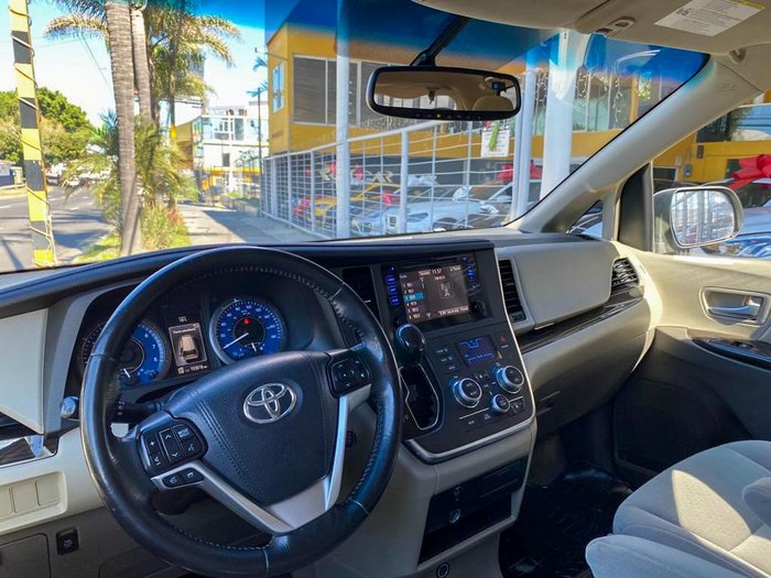 2015 Toyota Sienna XLE