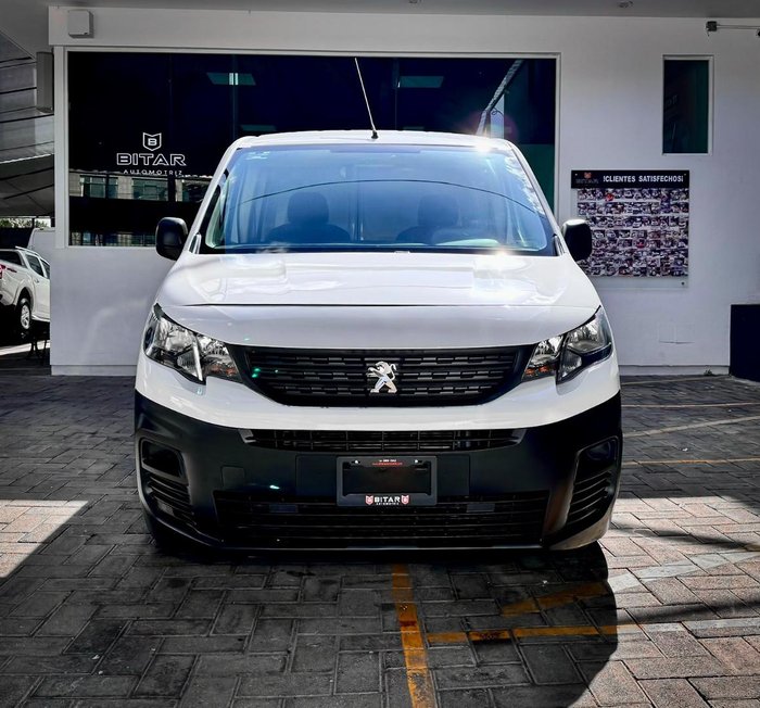 2020 Peugeot Nueva Partner 5p 1.6HDI 90hp Man 5Vel