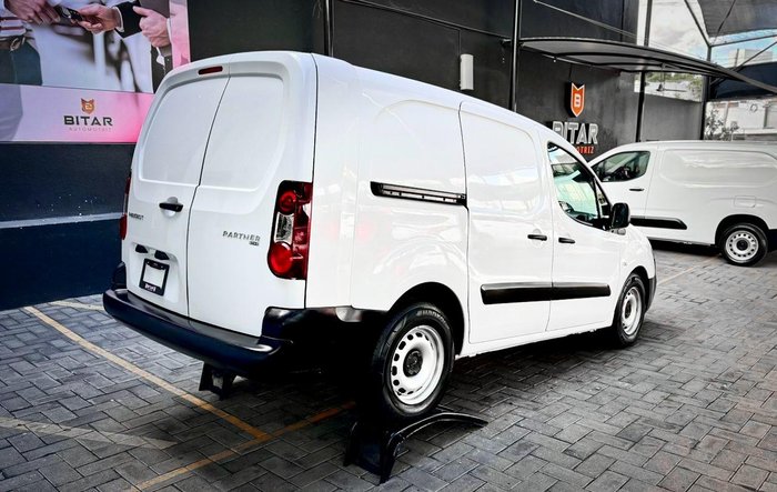 2019 Peugeot Partner MAXI