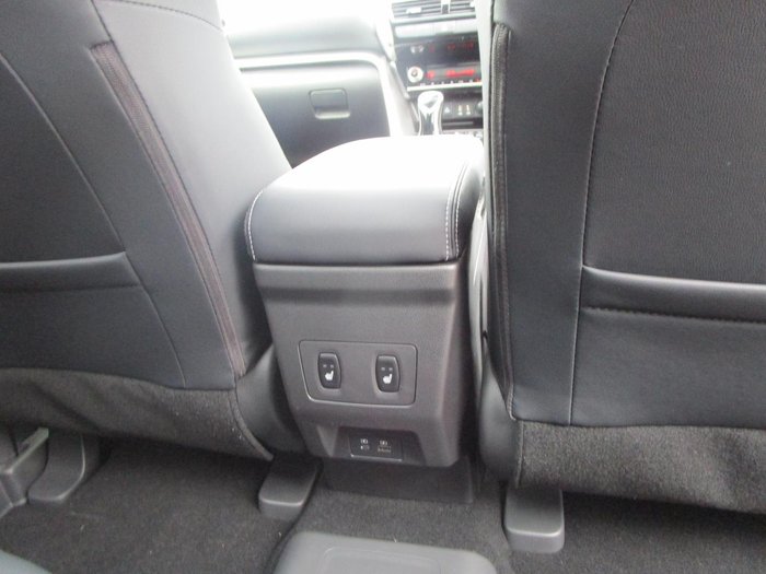 2023 Mitsubishi Eclipse Cross PHEV Exceed