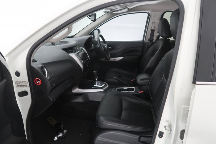 2019 Nissan Navara ST-X D23 Series 3 4x2 White Diamond