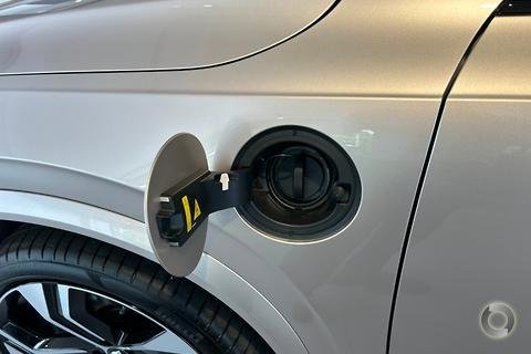 2023 Volvo XC90 Recharge Ultimate T8 Plug-In Hybrid