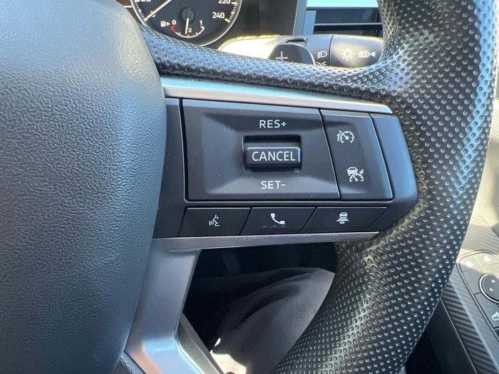 2023 Mitsubishi Outlander ES