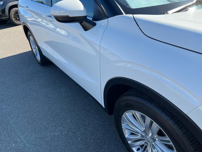 2023 Mitsubishi Outlander ES