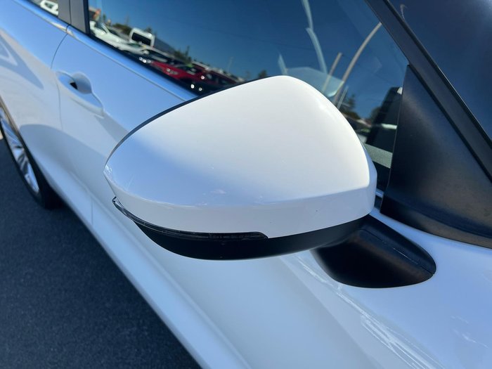 2023 Mitsubishi Outlander ES