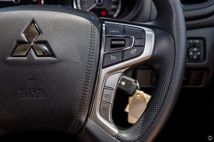 2023 Mitsubishi Triton GLX