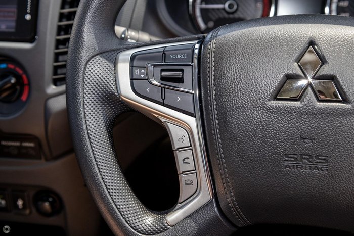 2023 Mitsubishi Triton GLX