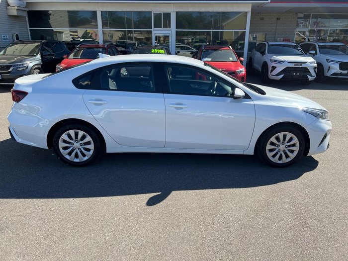 2023 Kia Cerato S