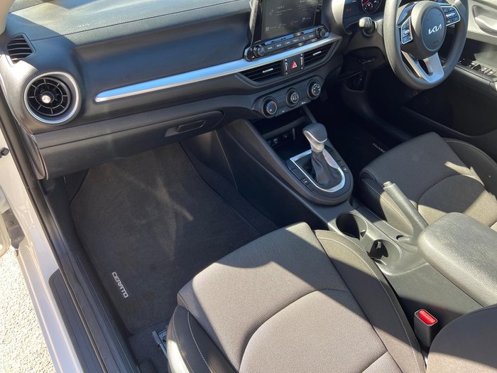 2023 Kia Cerato S