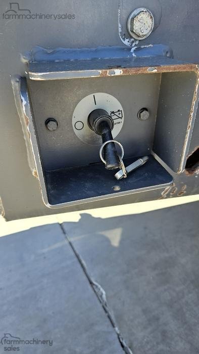 2015 Challenger Mt765e