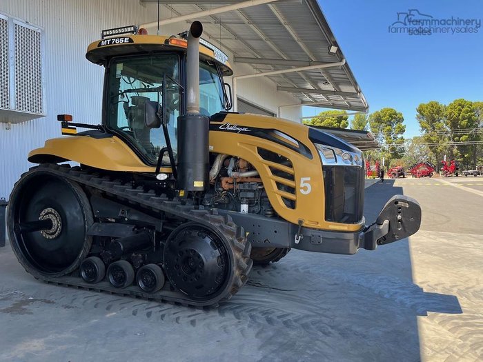 2015 Challenger Mt765e