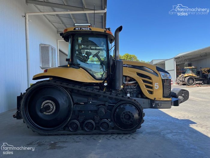 2015 Challenger Mt765e