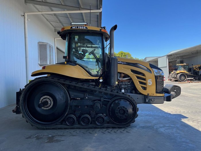 Challenger MT765E