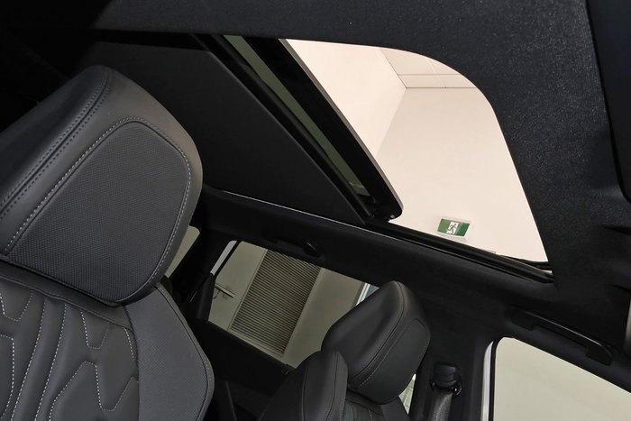 2023 Peugeot 5008 GT Sport P87 MY23 Pearl White