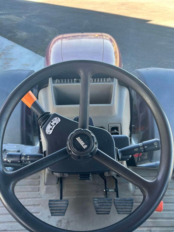 2018 CASE IH Puma 165 Cvt Red