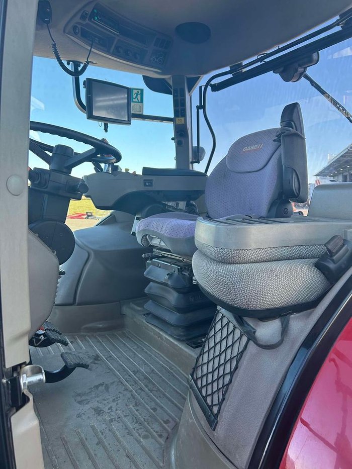 2018 CASE IH Puma 165 Cvt Red