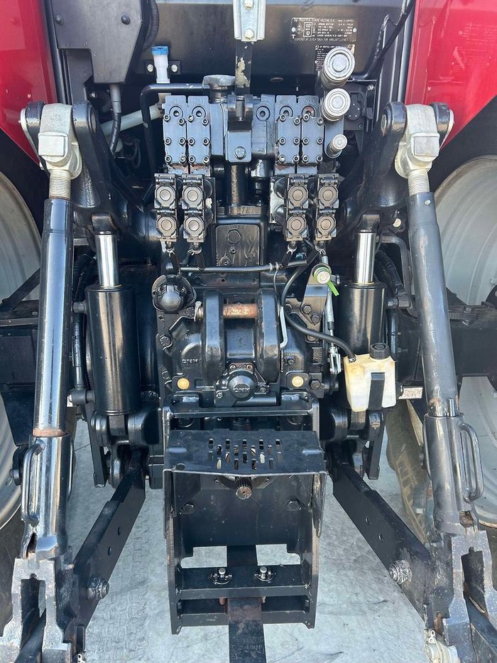 2018 CASE IH Puma 165 Cvt Red