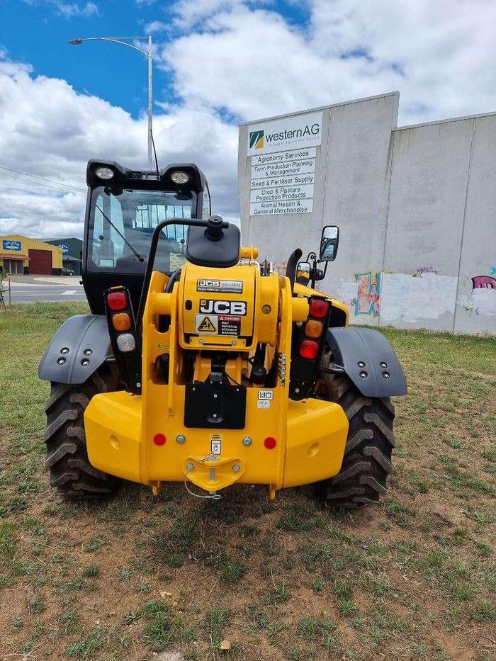 2023 JCB 540-140