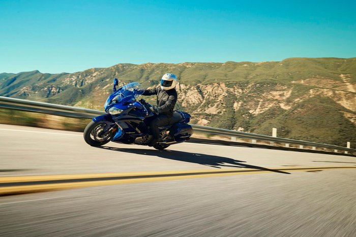 2023 Yamaha FJR1300AE FJR Blue