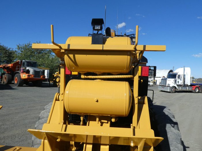 2010 Caterpillar 140M YELLOW