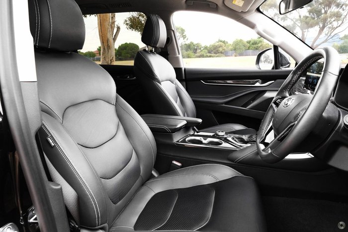 2024 LDV D90 Executive