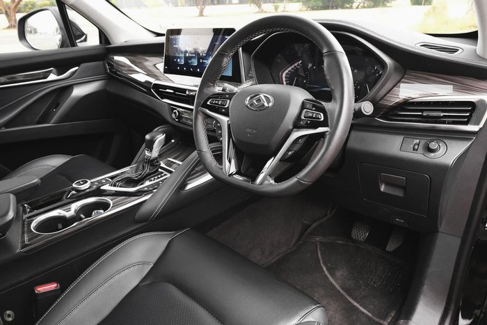 2024 LDV D90 Executive