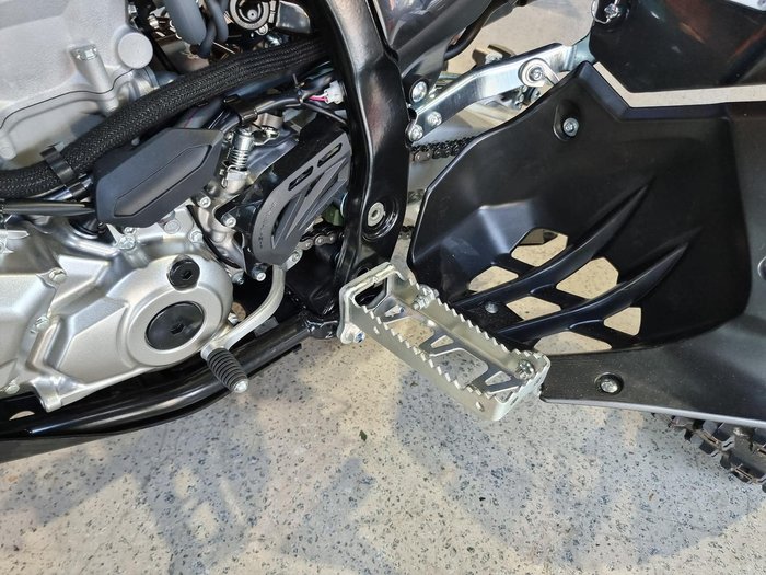 2024 Yamaha YFZ450R YFZ Black