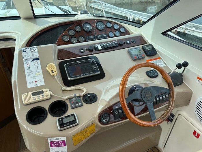 2004 Riviera 4000 OFFSHORE