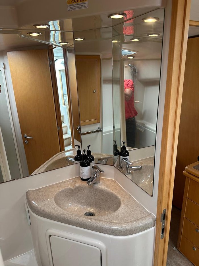 2004 Riviera 4000 OFFSHORE