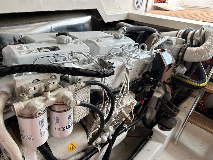 2004 Riviera 4000 OFFSHORE