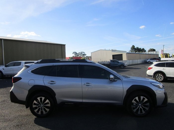 2023 Subaru Outback AWD Touring XT
