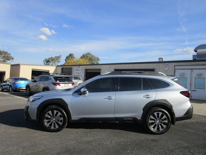 2023 Subaru Outback AWD Touring XT