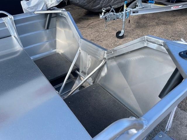 2024 Stacer 399 Territory Striker