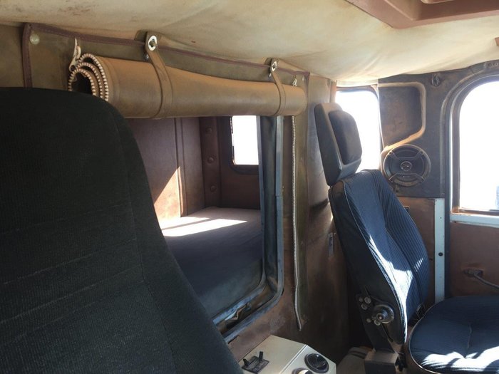 1985 Volvo N12 White