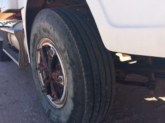 1985 Volvo N12 White