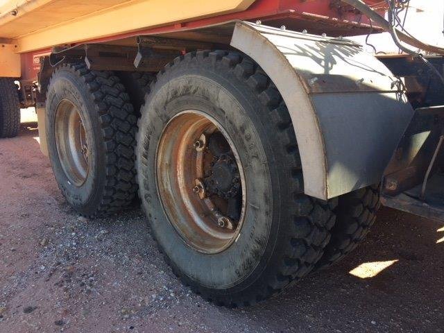 1985 Volvo N12 White
