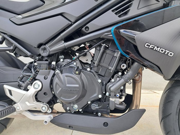 2025 CFMOTO 450NK NK Black