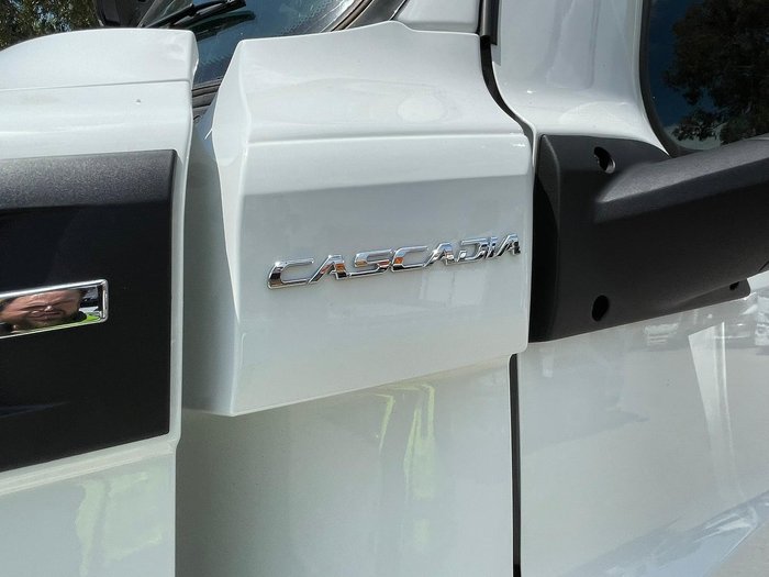 2024 Freightliner Cascadia 126 WHITE