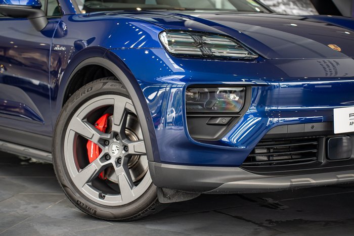 2025 Porsche Macan 4S