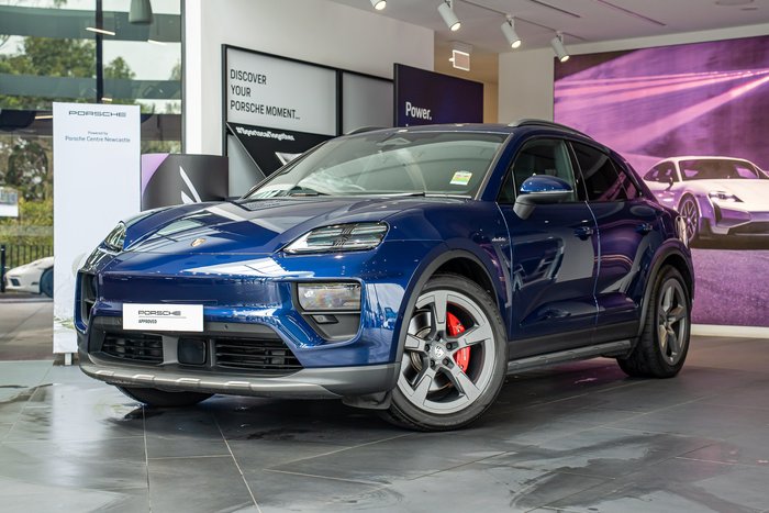 2025 Porsche Macan 4S