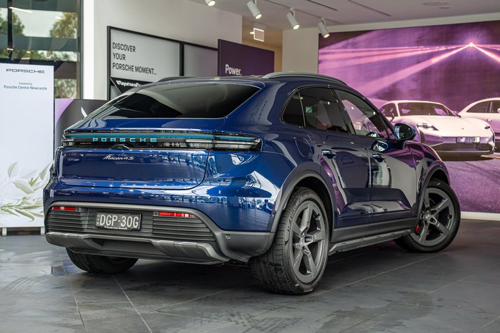 2025 Porsche Macan 4S