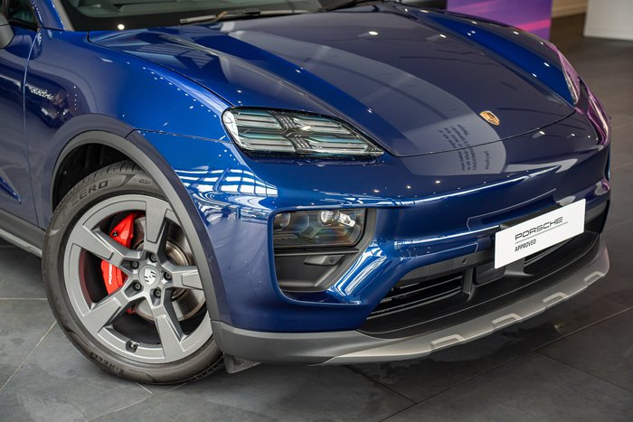 2025 Porsche Macan 4S