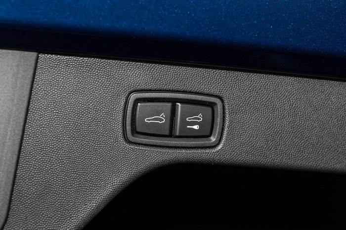 2025 Porsche Macan 4S