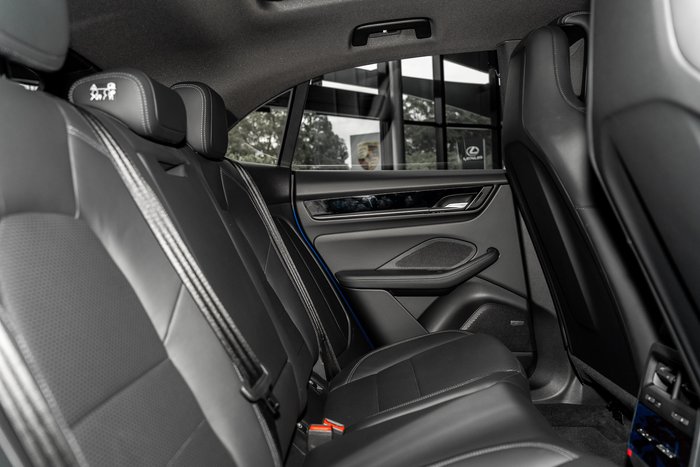 2025 Porsche Macan 4S