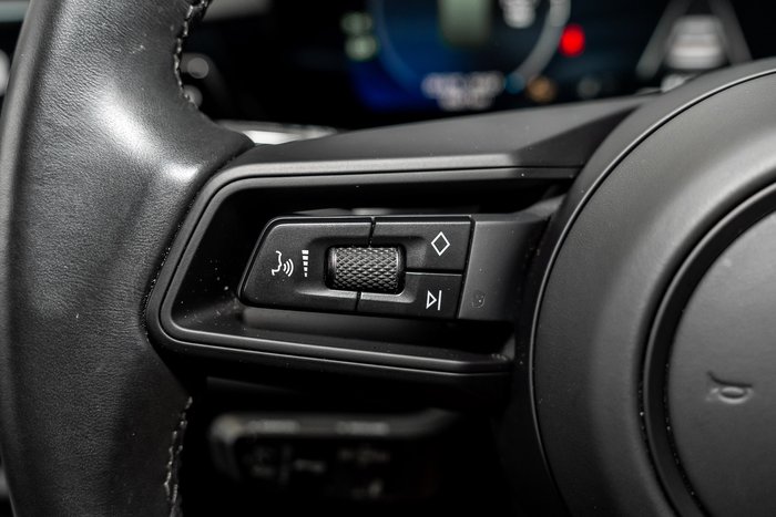 2025 Porsche Macan 4S