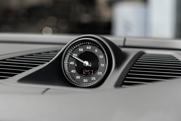 2025 Porsche Macan 4S