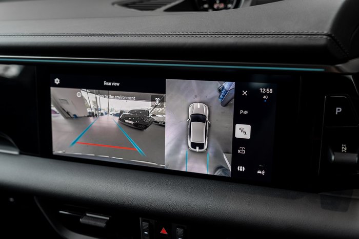 2025 Porsche Macan 4S