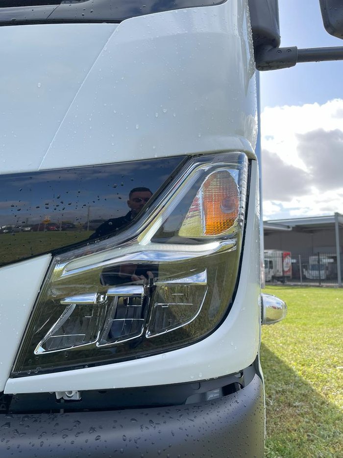 2025 Fuso Canter 515 White