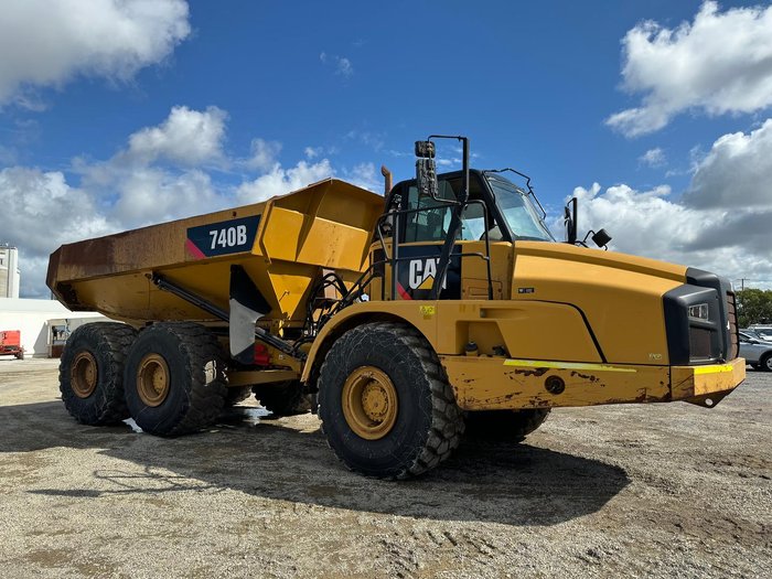 2013 Caterpillar 740B